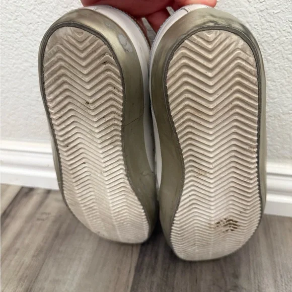 Men’s Golden Goose Sneakers - Picture 6 of 7